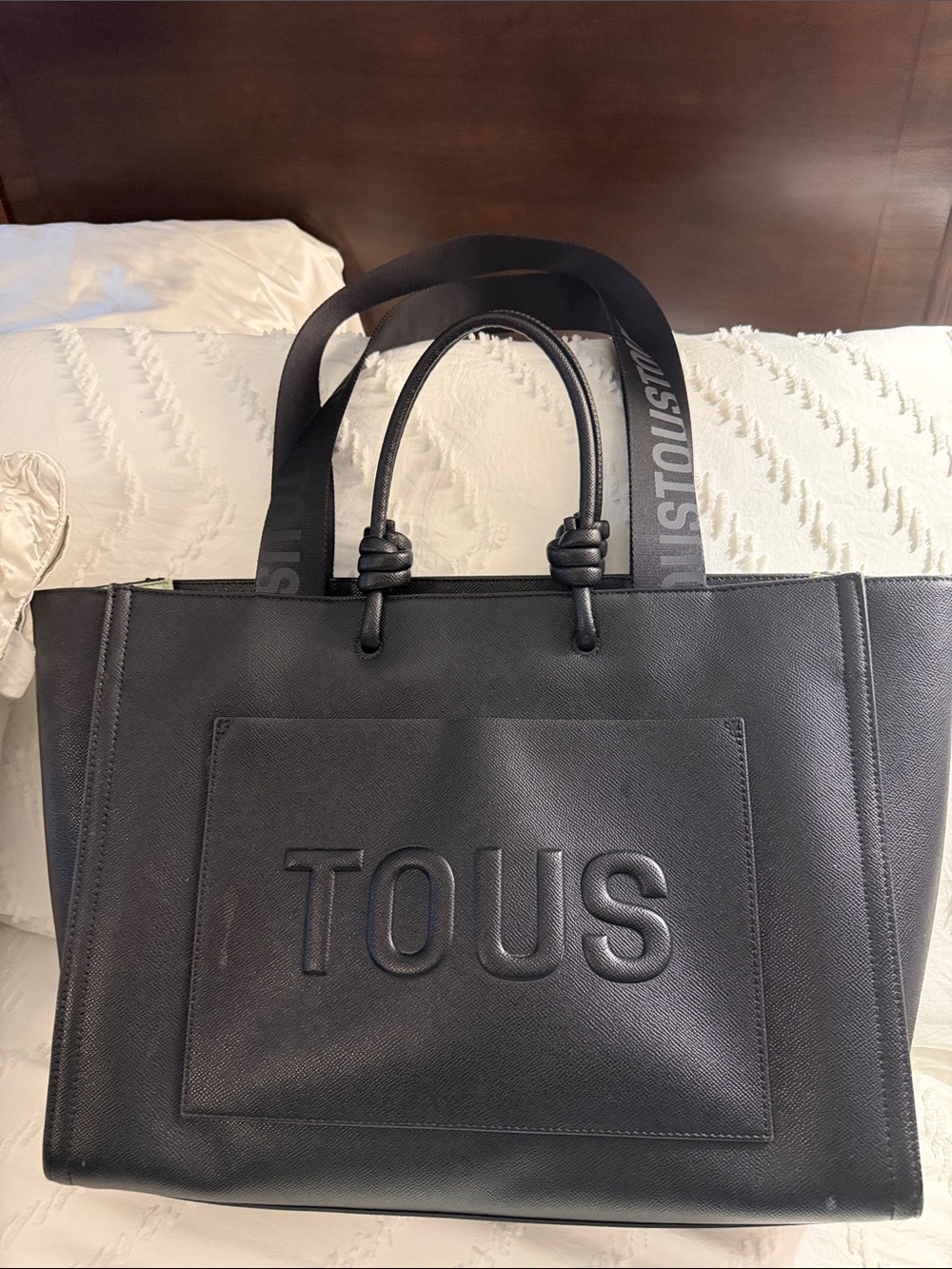 Rare AMAYA *TOUS leather tote / shopping bag purchased in Beverly Hills 2025.